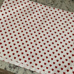 Valentine place mats - 6 total